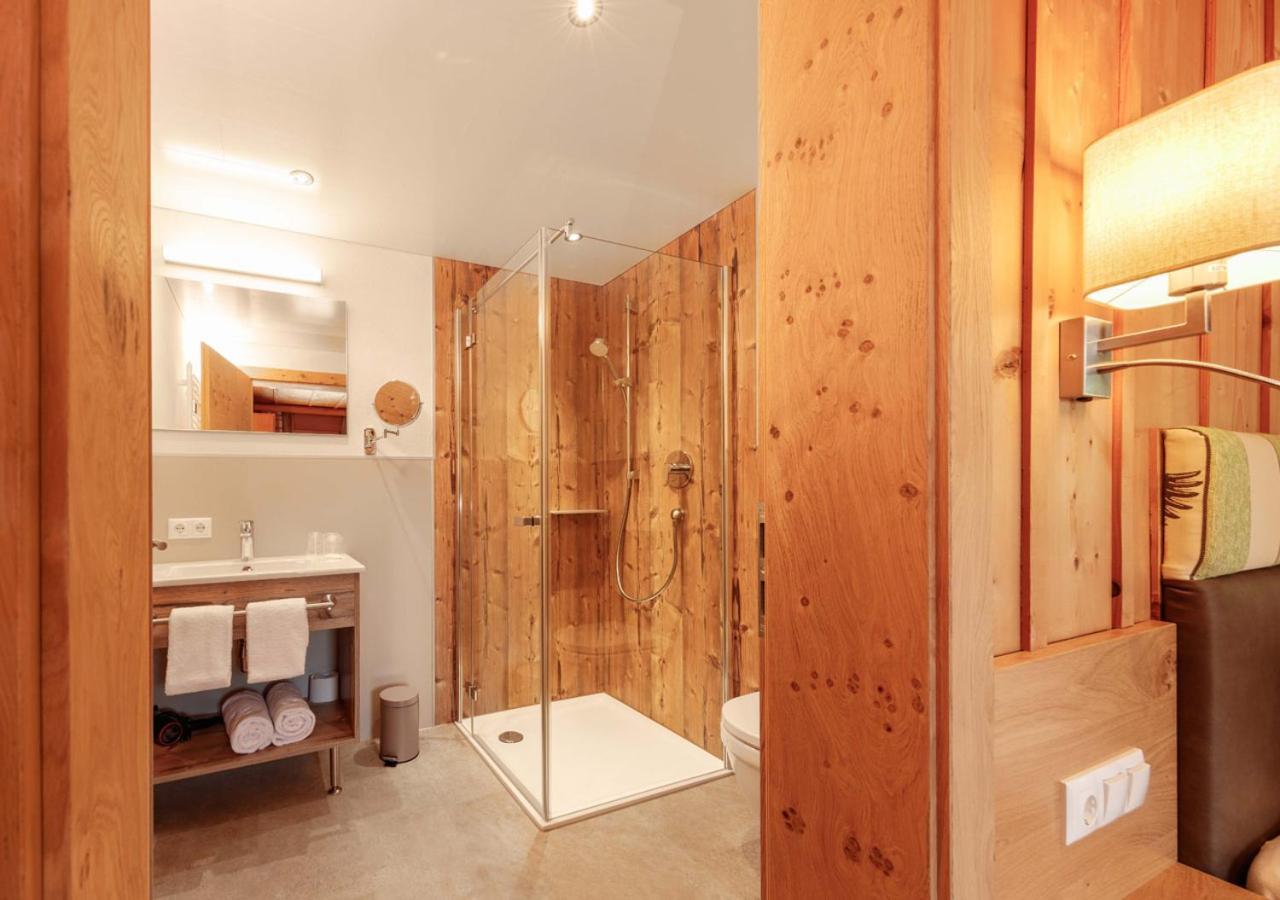 Landgasthof Adler Hinterhornbach ภายนอก รูปภาพ