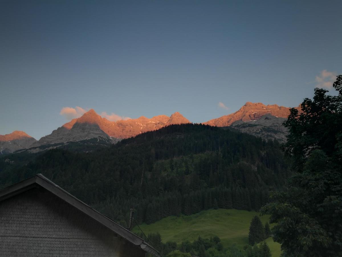 Landgasthof Adler Hinterhornbach ภายนอก รูปภาพ