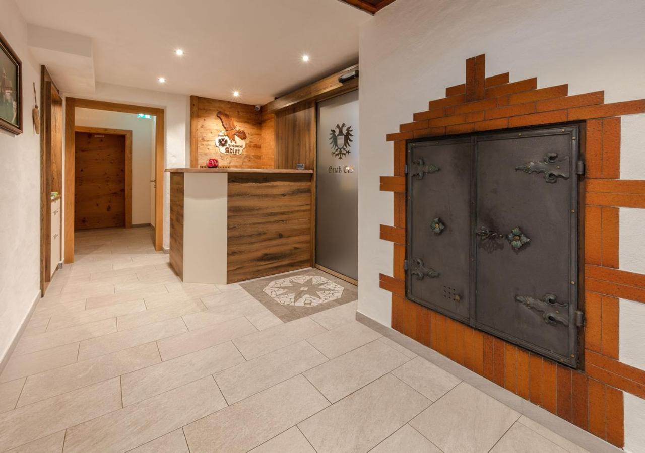 Landgasthof Adler Hinterhornbach ภายนอก รูปภาพ